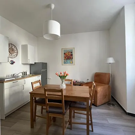 Апартаменты La Casa Di Milena 2 *